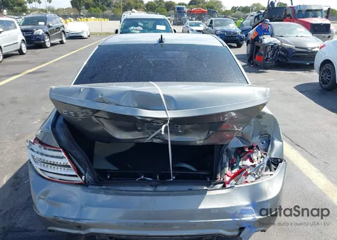 2012 Mercedes-Benz C 250 Sport z USA, uszkodzony, nr VIN WDDGF4HB1CR211644